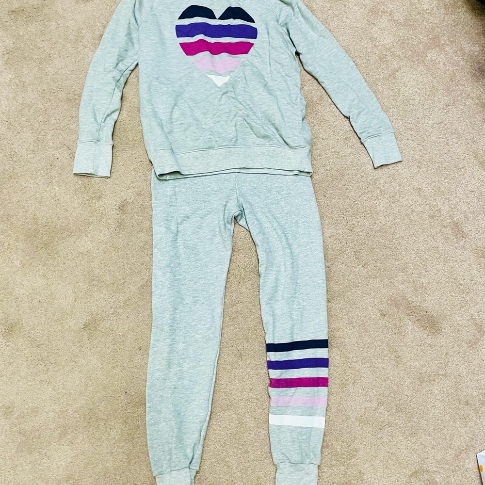 NWT sundry sweatshirt and matching sweatpants!